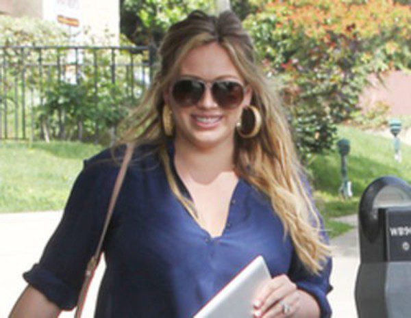 Hilary Duff Jessica Simpson Charlize Theron Y Beyoncé Celebran Su