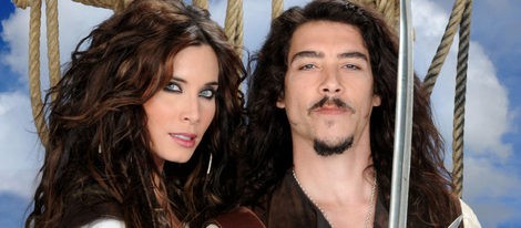 Óscar Jaenada defiende el papel de Pilar Rubio en la serie 'Piratas'