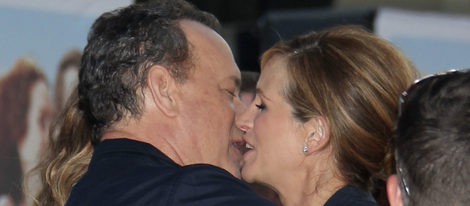 Tom Hanks y Julia Roberts, apasionados en el estreno de 'Larry Crowne'
