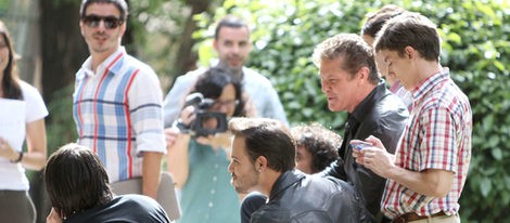 David Hasselhoff aterriza en el rodaje de 'Fuga de cerebros 2' junto a Adrián Lastra y Canco Rodríguez