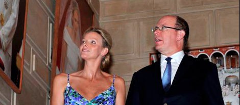 Los Príncipes Alberto y Charlene asisten a su primer acto oficial en Mónaco tras su luna de miel