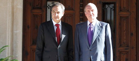 El Rey comienza sus vacaciones en Mallorca con el último despacho con Zapatero en Marivent