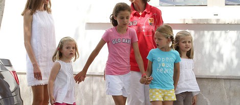 La Princesa Letizia y las Infantas Leonor y Sofía se unen a la Familia Real en sus vacaciones en Mallorca