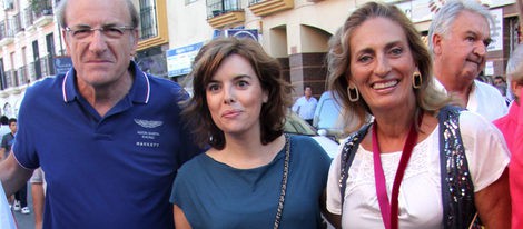 Soraya Sáenz de Santamaría, Carlos Herrera y Laura Sánchez, tarde de toros en Huelva