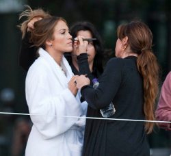 Jennifer Lopez en maquillaje