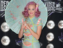 Katy Perry de Versace