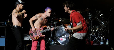 Red Hot Chili Peppers lanza con éxito su décimo álbum 'I'm With You'