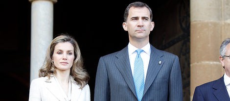 Don Felipe y Doña Letizia visitan Leyre antes de presidir los 'Premios Príncipe de Viana 2011'