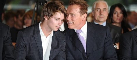 Arnold Schwarzenegger junto a su hijo Patrick