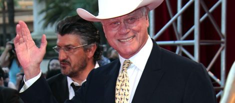 Larry Hagman, JR en 'Dallas' anuncia que padece cáncer