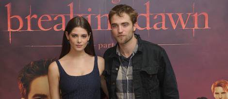 Robert Pattinson y Ashley Greene visitan Bruselas para promocionar 'Amanecer'