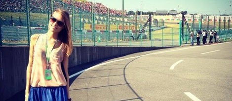 Dasha Kapustina, el mejor apoyo de Fernando Alonso tras su abandono en el GP de Japón 2012
