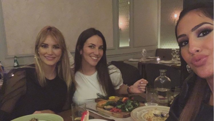 Alba Carrillo, Irene Junquera y Noemí Salazar saliendo a cenar/ Foto: Instagram