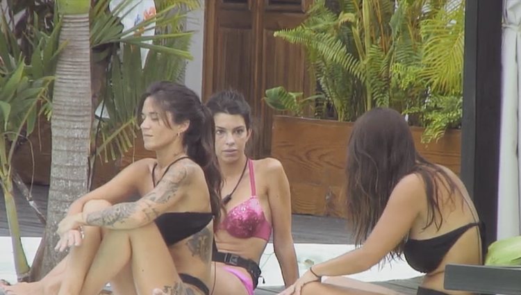 Fiama, Fani y Andrea en 'La isla de las tentaciones'| Foto: Telecinco.es