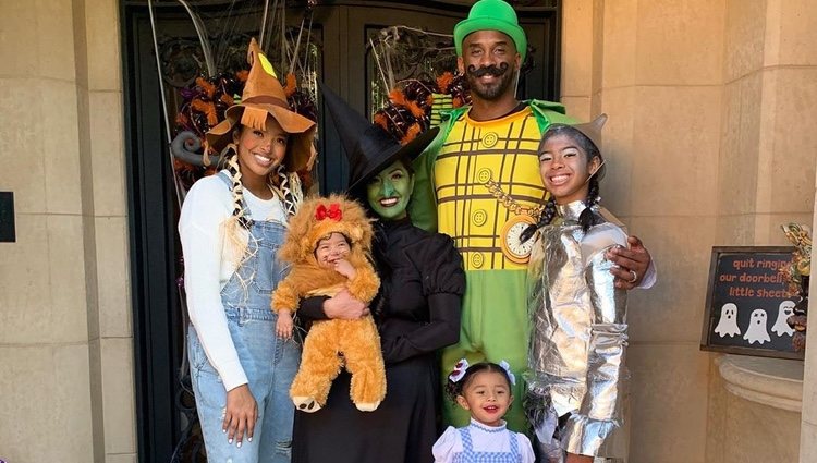 Kobe Bryant y su familia disfrazados de Halloween/ Foto: Instagram