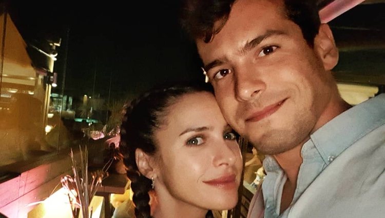 Paula Prendes con su novio Eduardo Martínez/Instagram