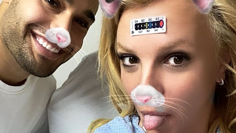 Britney Spears con su nuevo novio/ Foto: Instagram