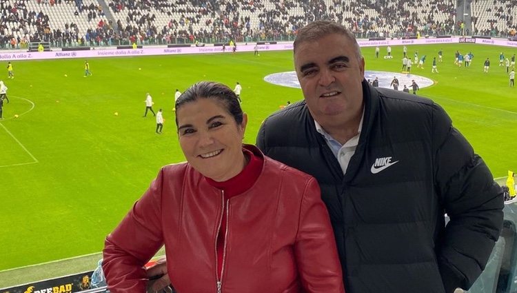 Dolores Aveiro con Jose Andrade en el campo de fútbol/ Foto: Instagram