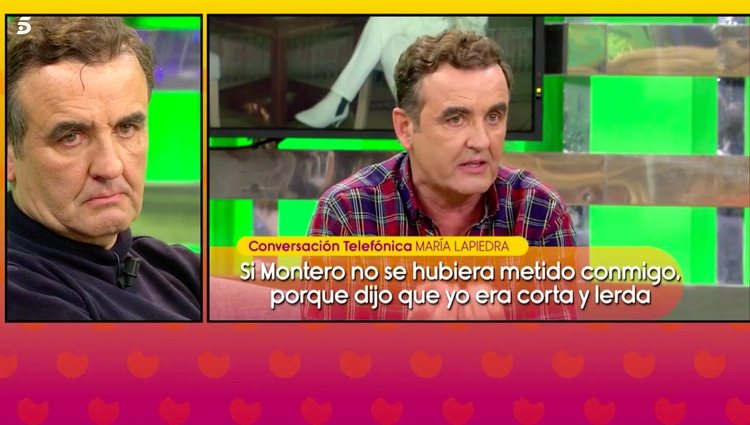 Antonio Montero escuchando las explicaciones de María Lapiedra / Telecinco.es