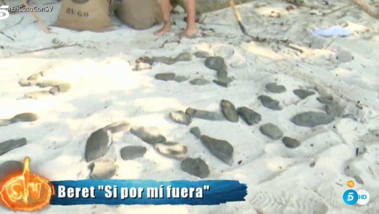 El mensaje de Ivana en la arena | Foto: telecinco.es