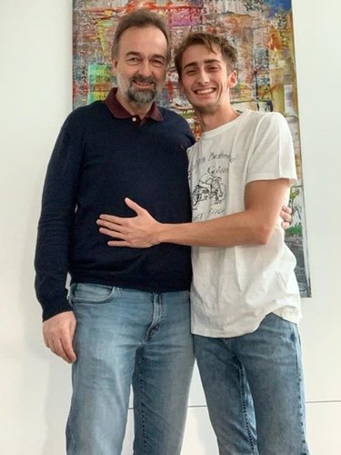 Carlos de Habsburgo-Lorena junto a su hijo / Instagram
