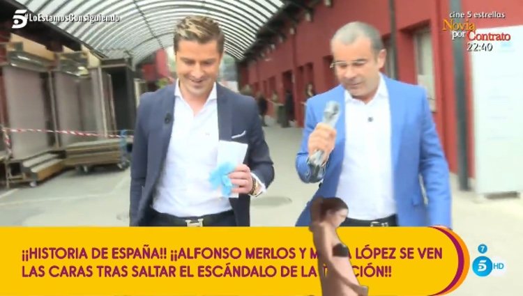 Alfonso Merlos saliendo del plató de 'Todo es mentira' / Telecinco.es