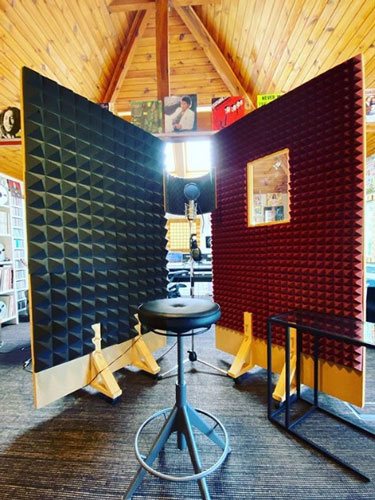 David Bustamante enseña que ha vuelto al estudio de grabación/ Foto: Instagram