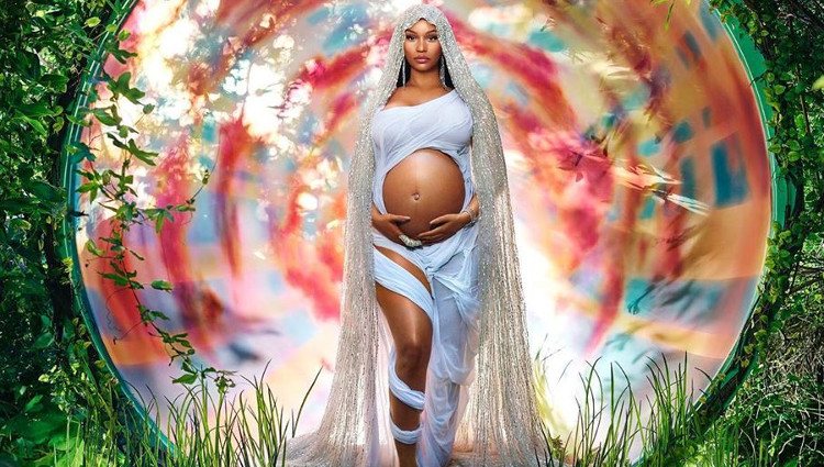 Una de las fotos con las que Nicki Minaj anunció su embarazo / Instagram