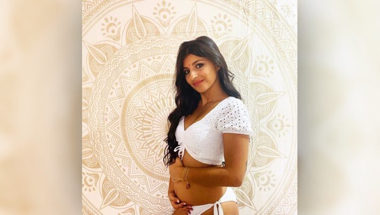 Aguasantas luciendo barriga de embarazada | Foto: Instagram