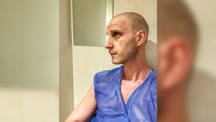 Dani Rovira durante una de sus sesiones en el hospital / Instagram