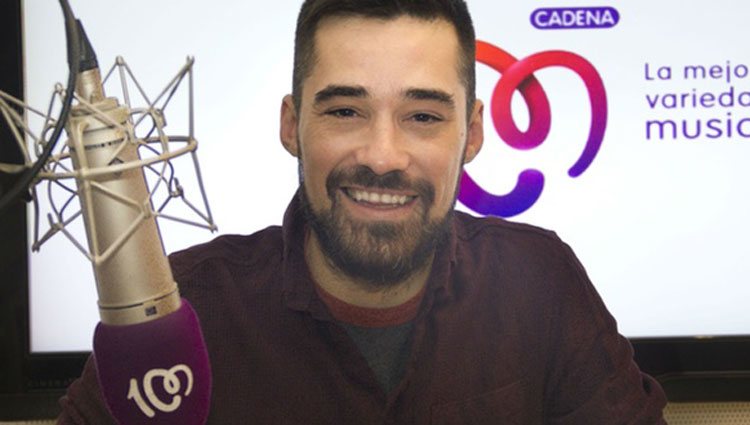 Jordi Cruz presentando en Cadena 100/ Foto: Instagram