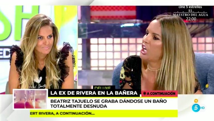 Marta López viendo su 'Deluxe' / Telecinco.es