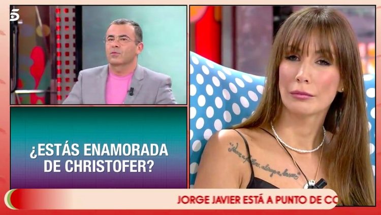 Fani contestando si está enamorada de Christofer / Telecinco.es