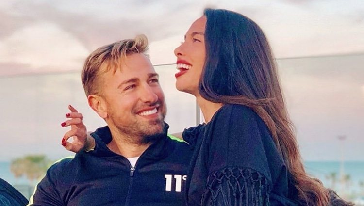 Rafa Mora y Macarena Millán muy felices / Instagram