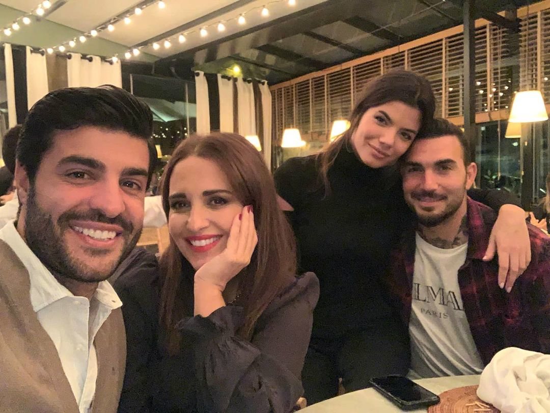 Paula Echevarría y Miguel Torres cenando con unos amigos/ Foto: Instagram
