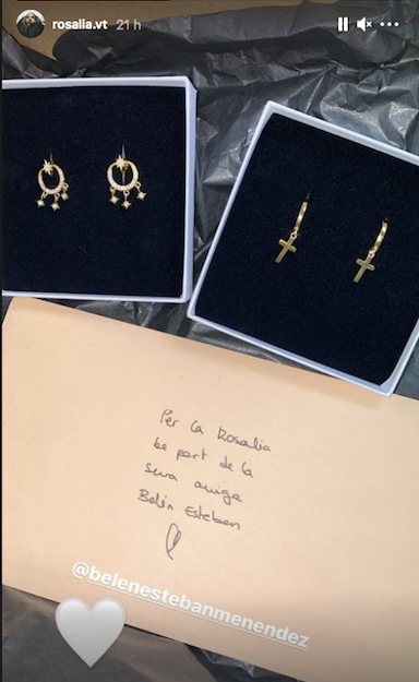 Las joyas que Belén Esteban le ha regalado a Rosalía/ Foto: Instagram