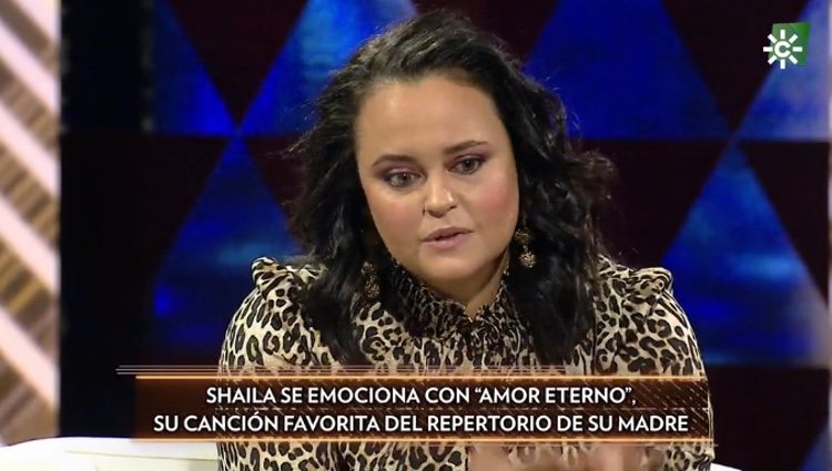 Shaila Dúrcal muy emocionada hablando de su madre / Foto: Canalsur.es
