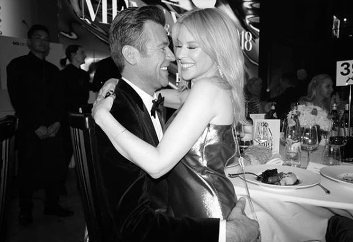 Kylie Minogue y Paul Solomons, abrazados y románticos/ Foto: Instagram