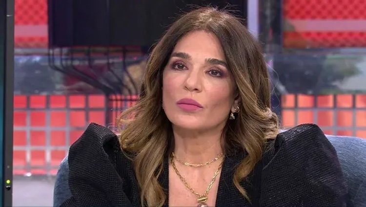 Raquel Bollo pidiendo disculpas por su comportamiento / Telecinco.es