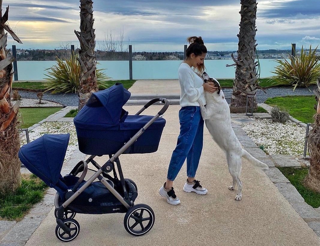 Sara Sálamo dando un paseo/ Foto: Instagram