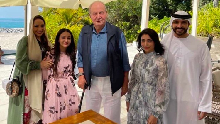El Rey Juan Carlos con la familia Al Qubaisi