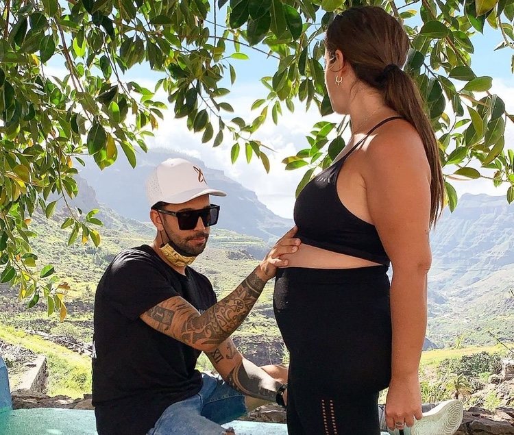La foto que desató los rumores de embarazo de Anabel Pantoja / Instagram
