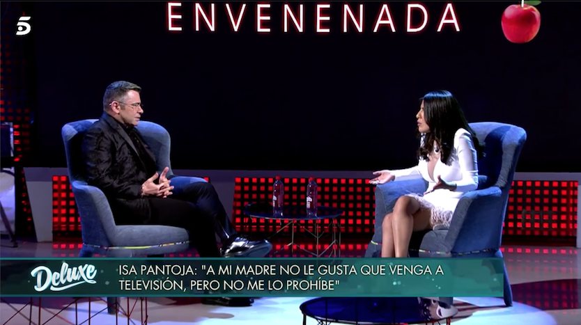 Isa Pantoja hablando con Jorge Javier Vázquez en 'Sábado Deluxe'/ Foto: telecinco.es
