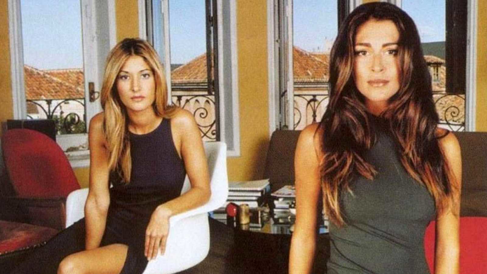 Marta y Marilia alejadas en una portada promocional de su música