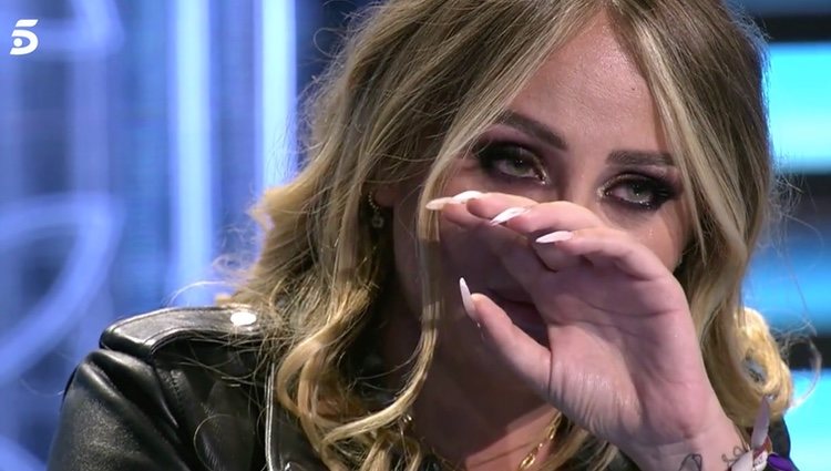 Rocío Flores rota en lágrimas | Foto: telecinco.es