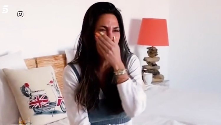 Carla Barber llora con la sorpresa de su cumpleaños | Foto: telecinco.es