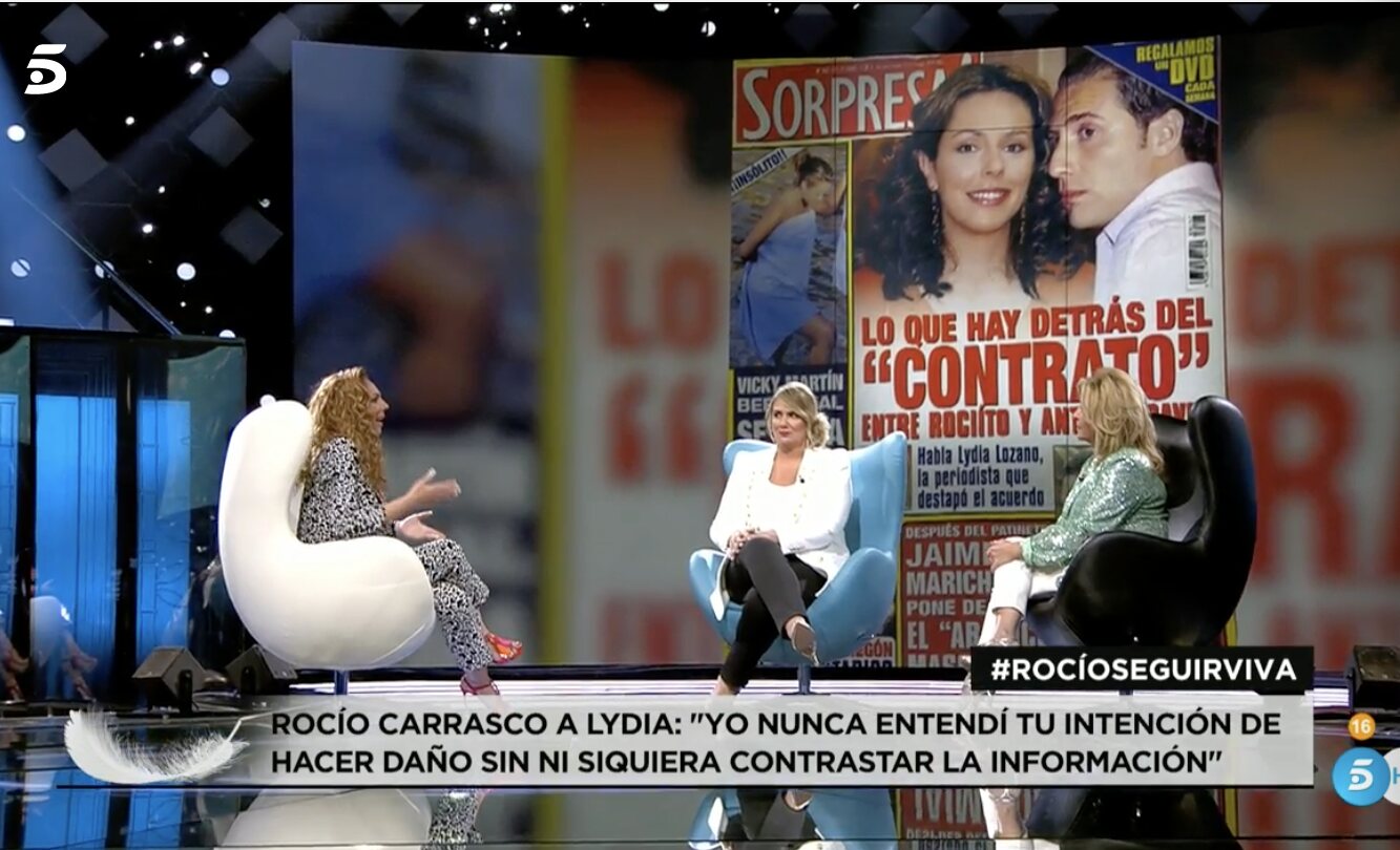 Rocío Carrasco, cara a cara con Lydia Lozano en plató | Foto: Telecinco.es