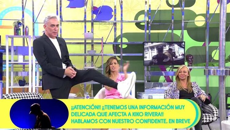 Kiko Hernández muestra que puede mover sus articulaciones por el nuevo tratamiento | Foto: Telecinco.es