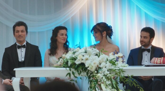 Fotograma de la boda doble de Bahar y Ceyda