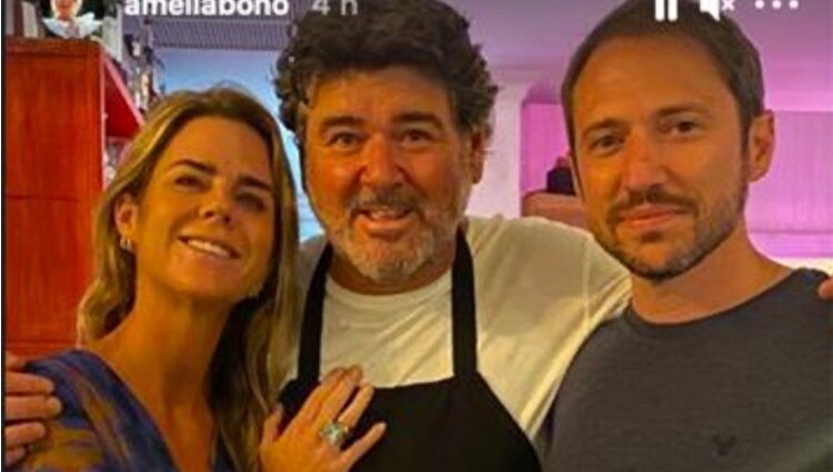 Amelia Bono y Manuel Martos en el restaurante 'El Pescador' durante sus vacaciones en Málaga | Foto: Instagram